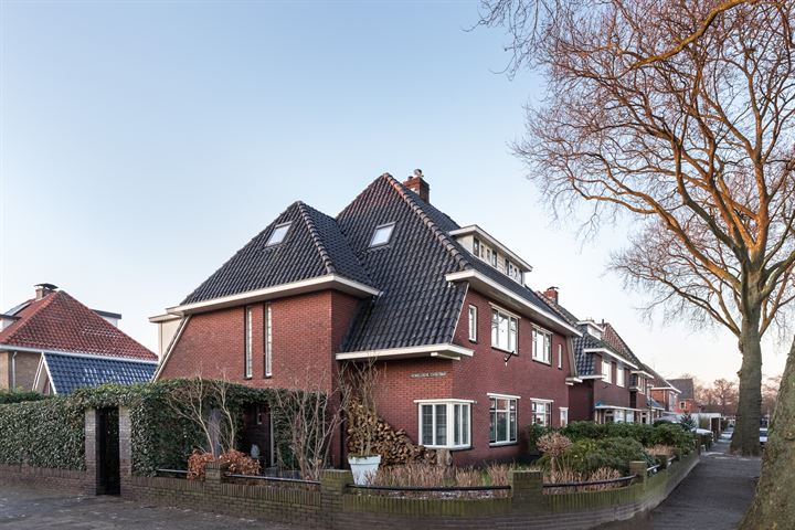 Bekijk foto 50 van Dr. A. Kuyperstraat 35