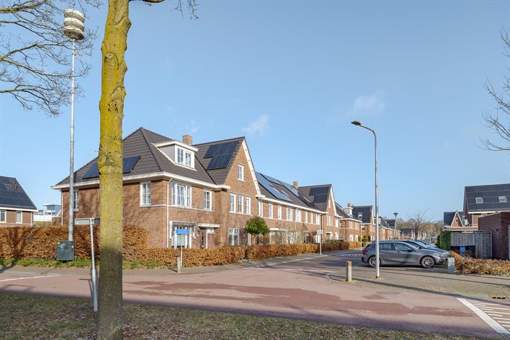 Bekijk foto 5 van Koning Willem-Alexanderstraat 44