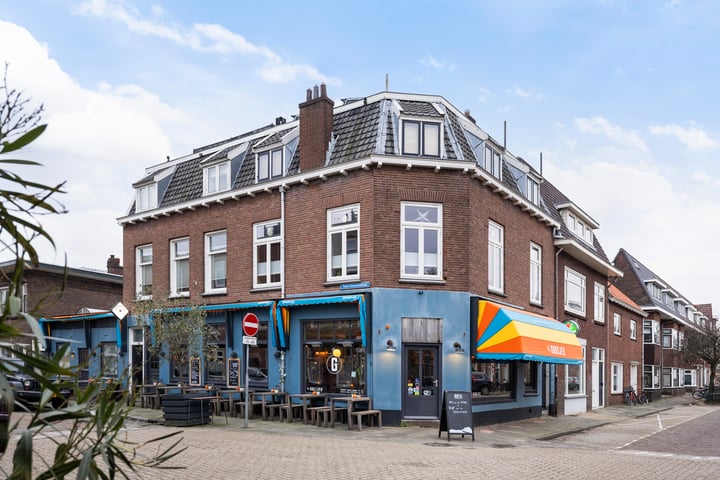 Bekijk foto 32 van Van Humboldtstraat 73