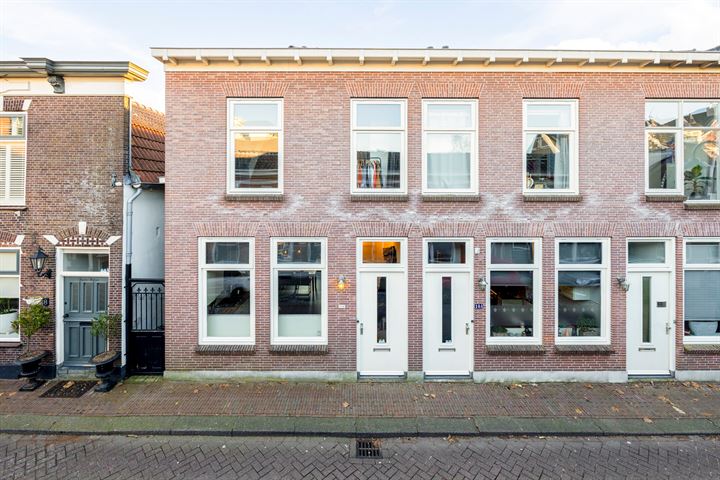 Bekijk foto 26 van Spoorstraat 10