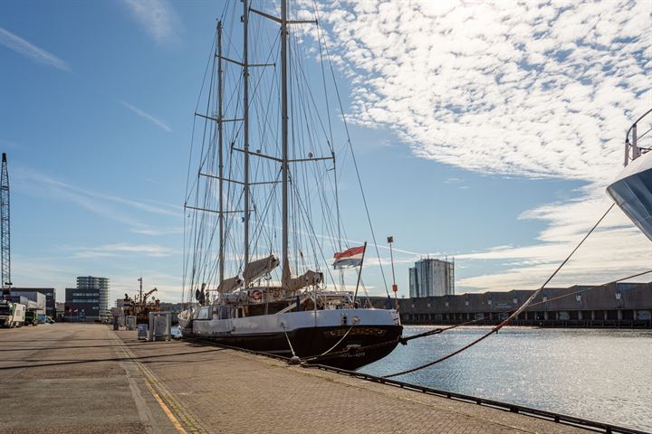 Bekijk foto 39 van Adriaan Coenenstraat 41