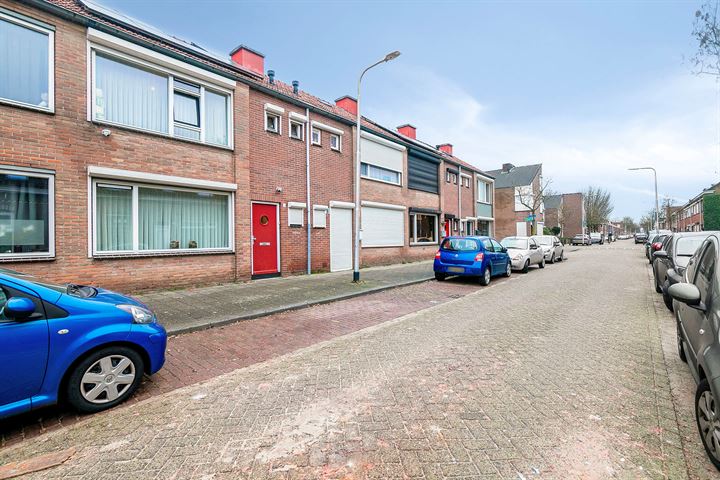 Bekijk foto 3 van Oeverstraat 6