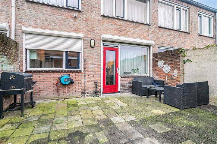 View photo 25 of Oeverstraat 6