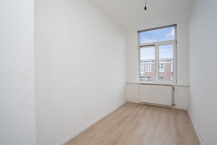 Bekijk foto 17 van Lyonnetstraat 71