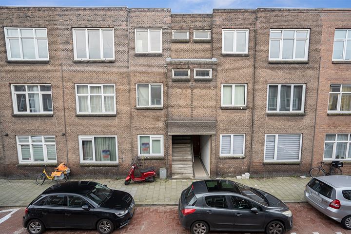 Bekijk foto 23 van Lyonnetstraat 71