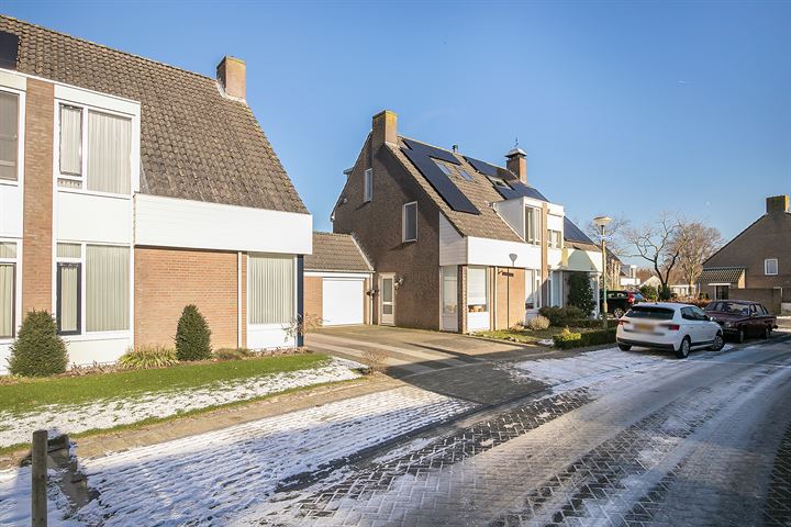 Bekijk foto 3 van Baroniestraat 9