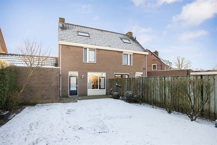 View photo 27 of Baroniestraat 9