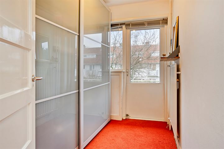 View photo 18 of Burghstraat 33