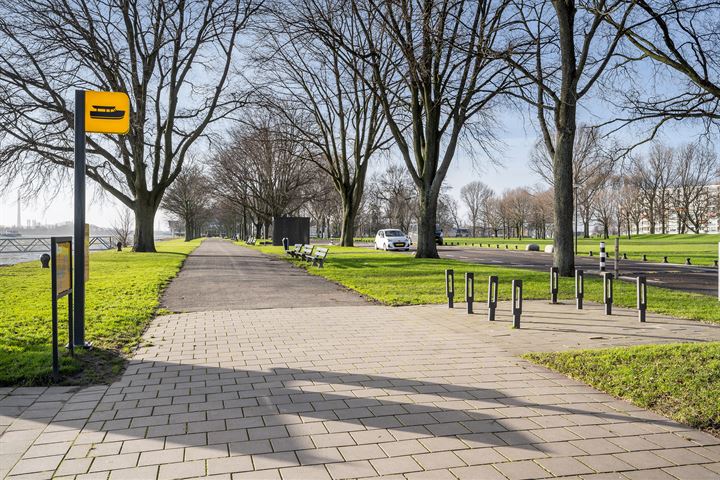 Bekijk foto 35 van Rijnstraat 30