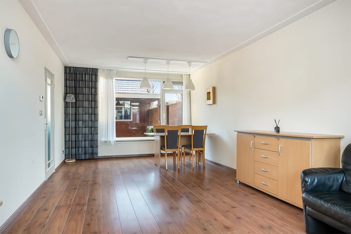 Foto 11 van Van Oost-Frieslandstraat 96