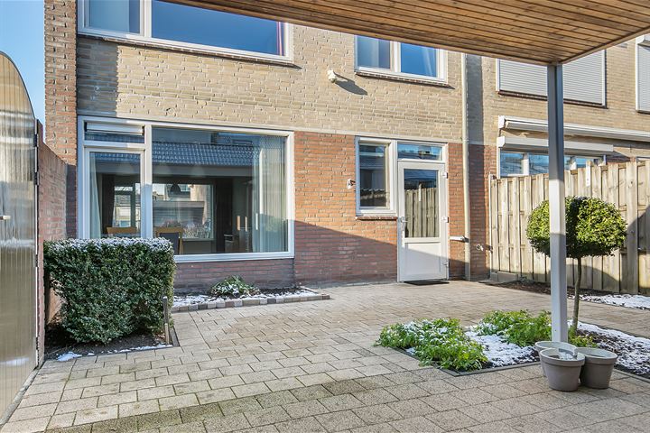 Bekijk foto 28 van Van Oost-Frieslandstraat 96