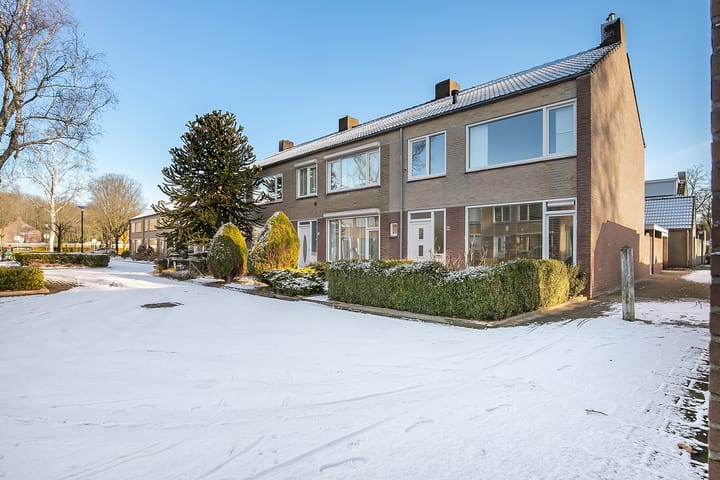 Foto 34 van Van Oost-Frieslandstraat 96