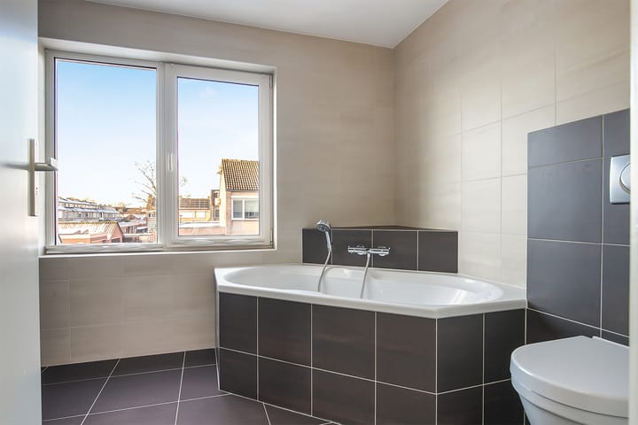 Foto 14 van Van Oost-Frieslandstraat 96