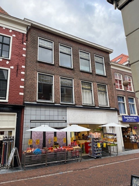 View photo 1 of Haarlemmerstraat 144-146