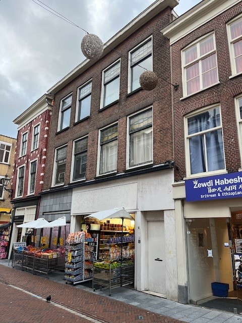 View photo 2 of Haarlemmerstraat 144-146