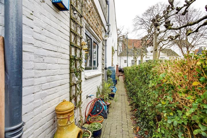 Bekijk foto 10 van Poststraat 58