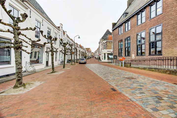 Bekijk foto 32 van Poststraat 58