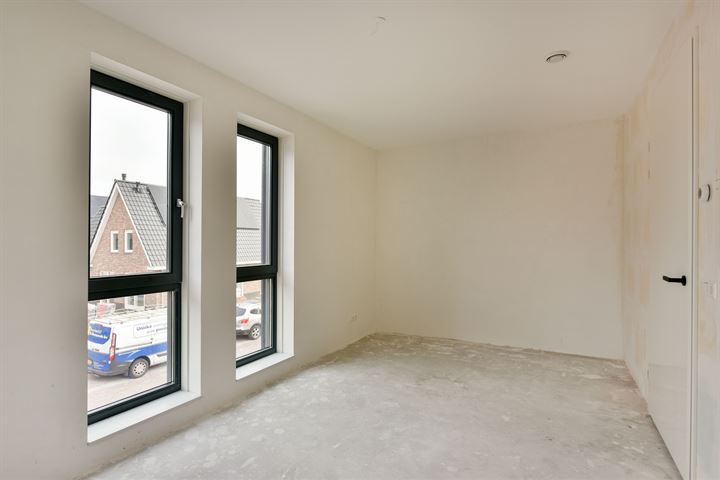 View photo 17 of Burgemeester Lemmensstraat 11