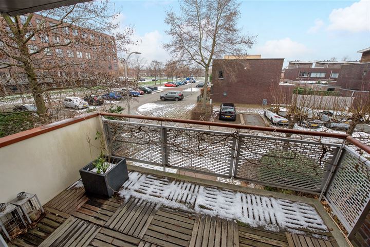 View photo 19 of Weesmeesterstraat 1