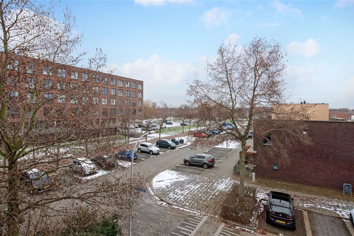 Bekijk foto 42 van Weesmeesterstraat 1