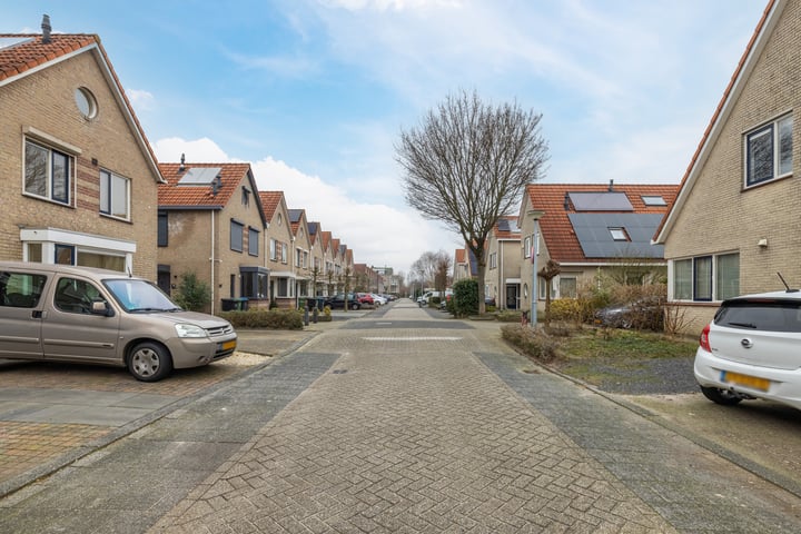 View photo 30 of Houtmolenstraat 50