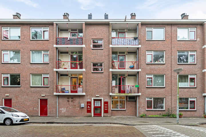 Bekijk foto 2 van Katrijpstraat 46