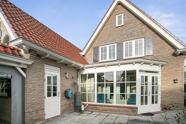 Bekijk foto 37 van Van Zeylstraat 4