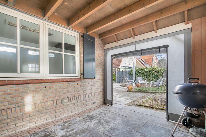 Bekijk foto 43 van Van Zeylstraat 4