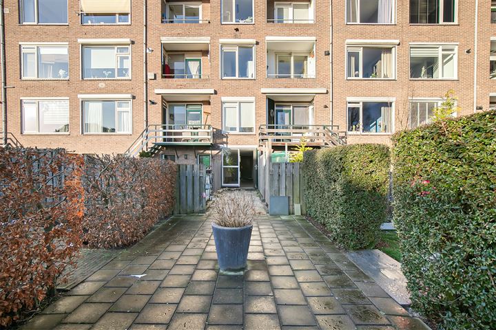 Bekijk foto 34 van Prins Alexanderstraat 11