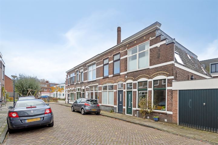 Bekijk foto 3 van Mecklenburgerstraat 1