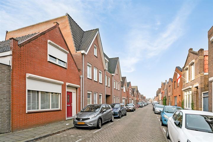 View photo 25 of Voorstraat 56-A