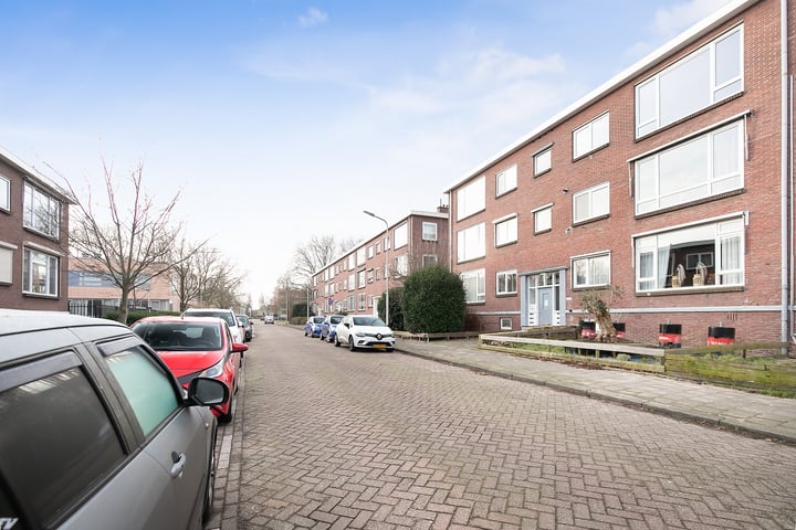 View photo 18 of Mr. Troelstrastraat 37