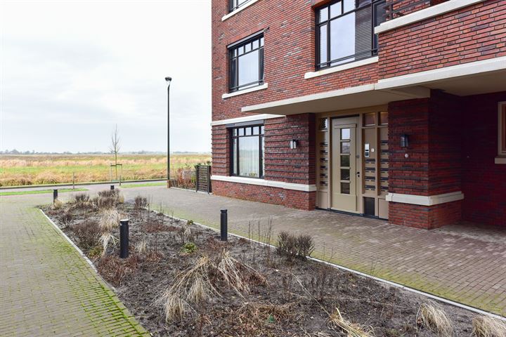 View photo 18 of Grubbenvorstkade 81