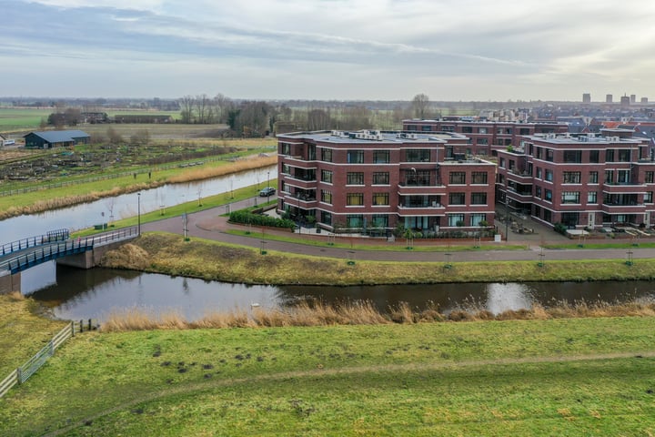 View photo 23 of Grubbenvorstkade 81