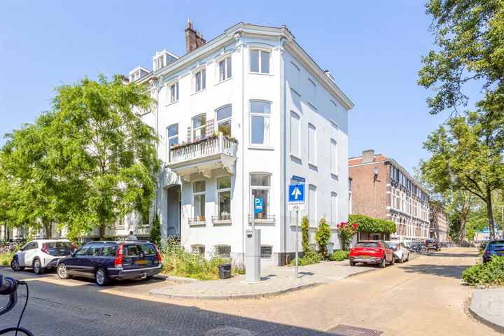 Bekijk foto 1 van Emmastraat 29