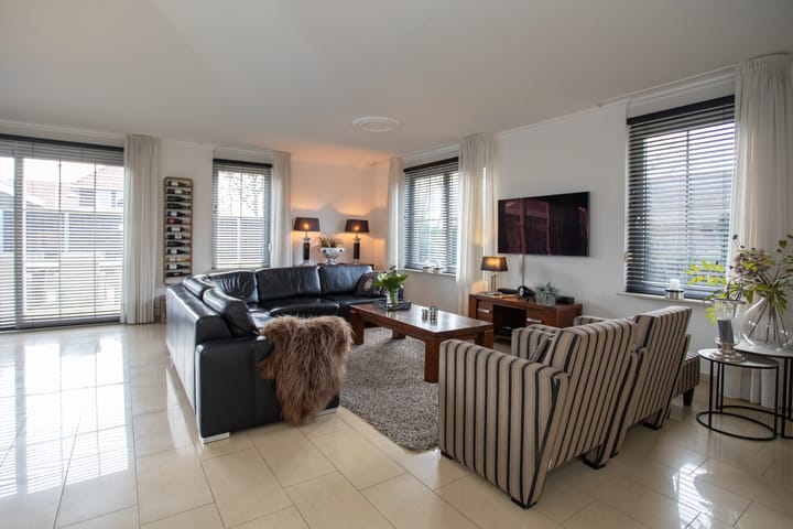 Foto 28 van Nijreesdwarsweg 6