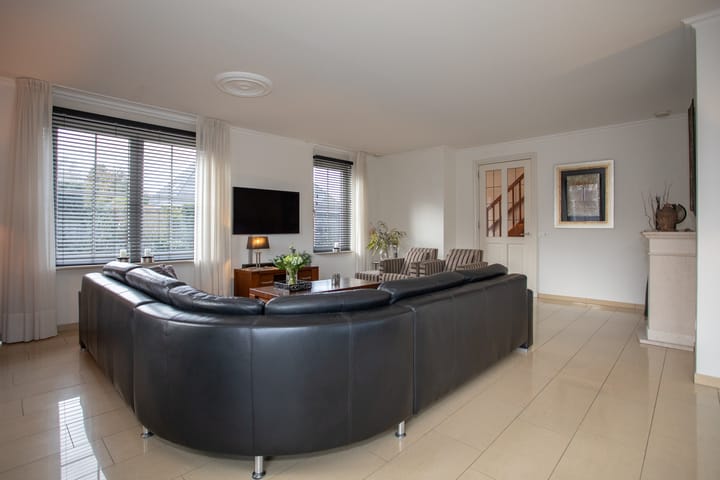 Foto 33 van Nijreesdwarsweg 6