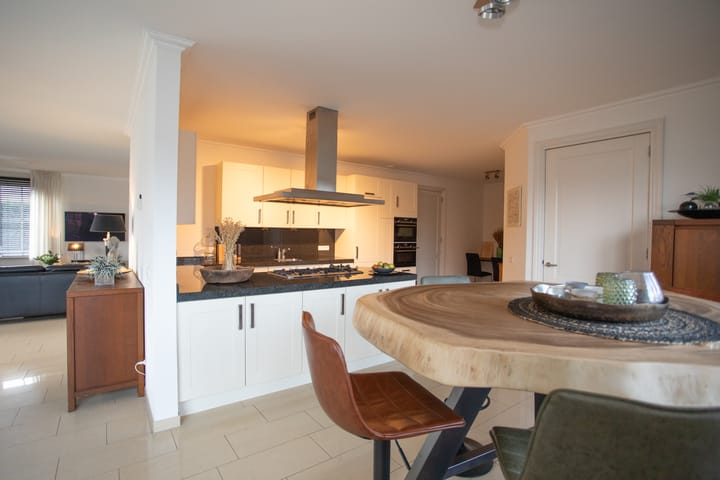 Foto 38 van Nijreesdwarsweg 6