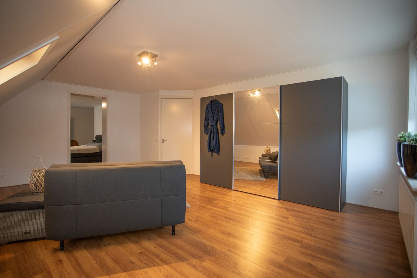 Foto 80 van Nijreesdwarsweg 6