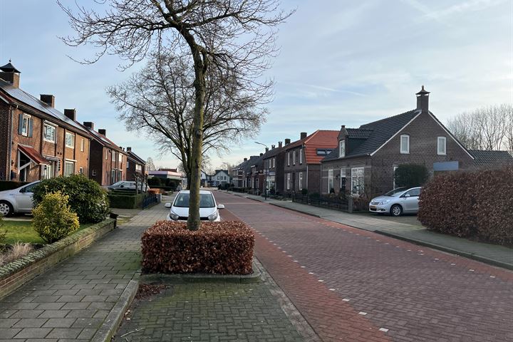 Bekijk foto 15 van Spoorstraat 17-A