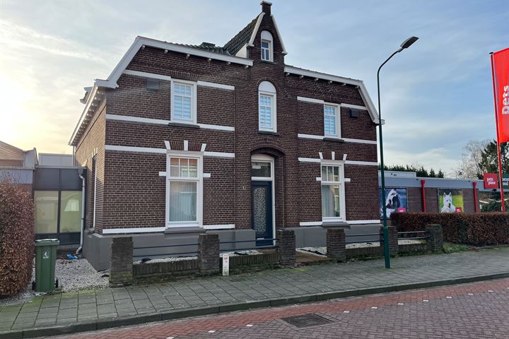 Bekijk foto 2 van Spoorstraat 17-A