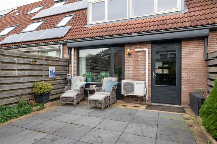 Bekijk foto 15 van Emmy Frensel Wegenerstraat 18