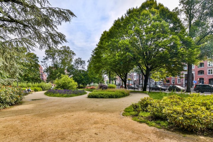 Bekijk foto 17 van Van Reigersbergenstraat 59-II