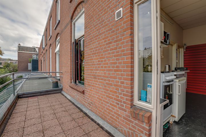 Bekijk foto 16 van Van Brakelstraat 2