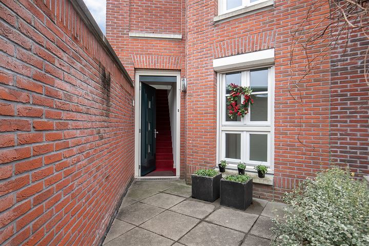 View photo 43 of Beekstraat 3-1