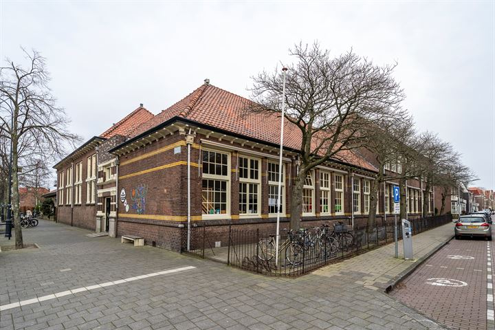 Bekijk foto 38 van Velserstraat 107