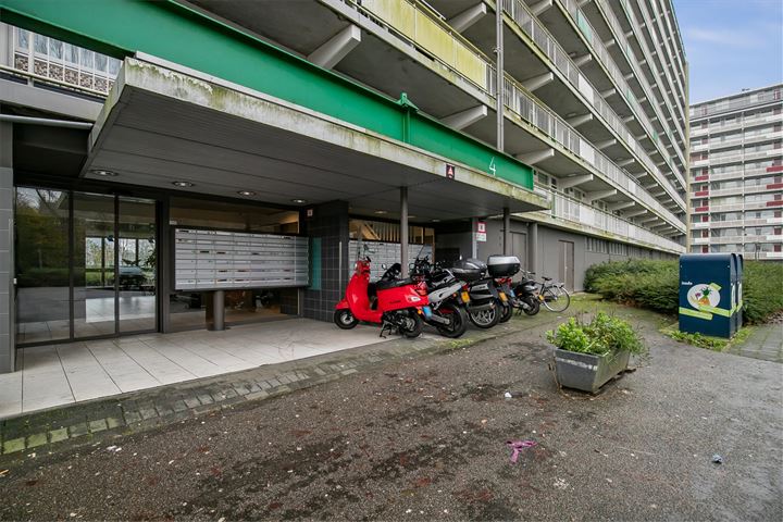 Bekijk foto 4 van Bachplein 325