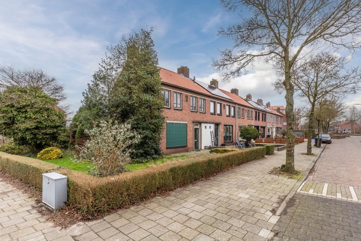 Bekijk foto 45 van Ruysdaelstraat 54