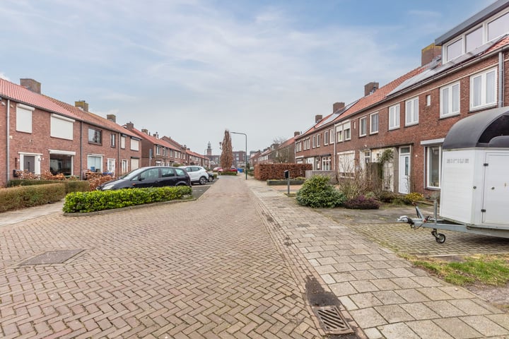 Bekijk foto 43 van Ruysdaelstraat 54