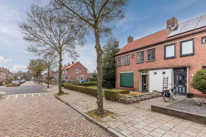 Bekijk foto 46 van Ruysdaelstraat 54